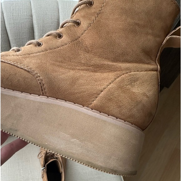 Dolce Vita Adyson Tan Oiled Suede Lace Up Boots - Size 7.5 - Picture 4 of 8